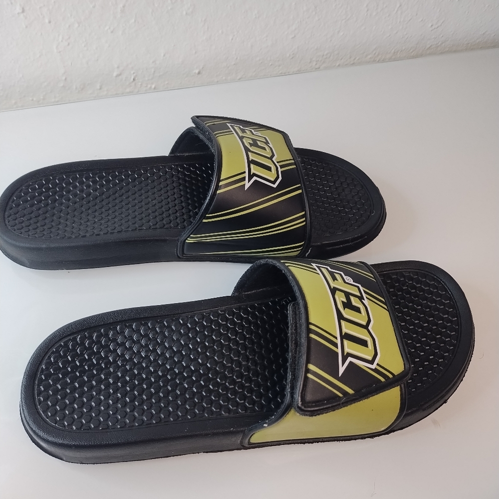 NWOT- UFC Knights Legacy Sports Slide Sandal Black and Green Unisex Size S (7-8)